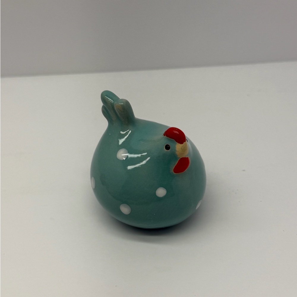 Vintage Ceramic Chicken Figurines Set Cottagecore set of four 2.5” - Picture 5 of 8